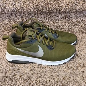 Nike Air Tennis Shoes